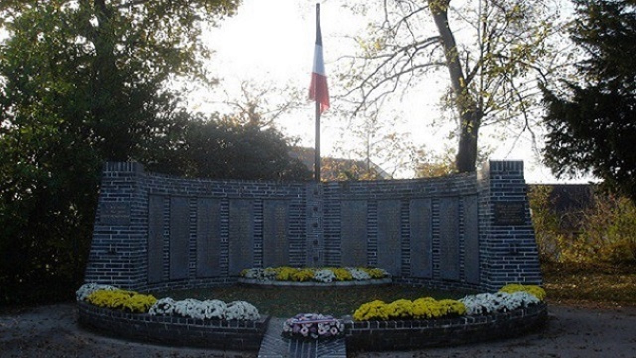 Monument aux morts de Bruz